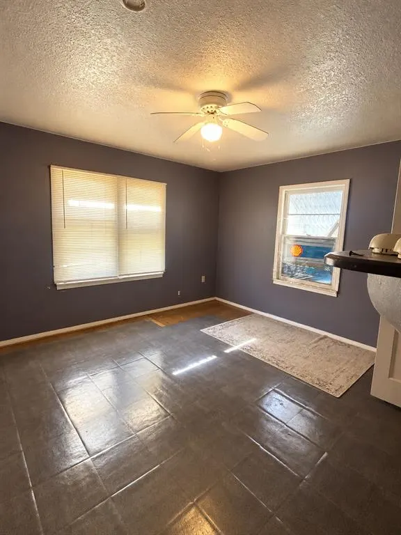 Photo 7 — 404 N 7th Street, Noble, OK 73068