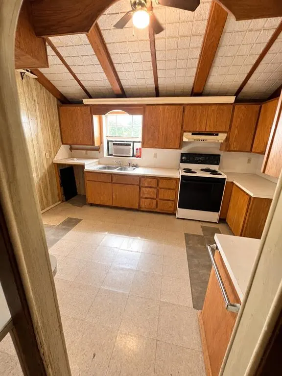 Photo 9 — 404 N 7th Street, Noble, OK 73068