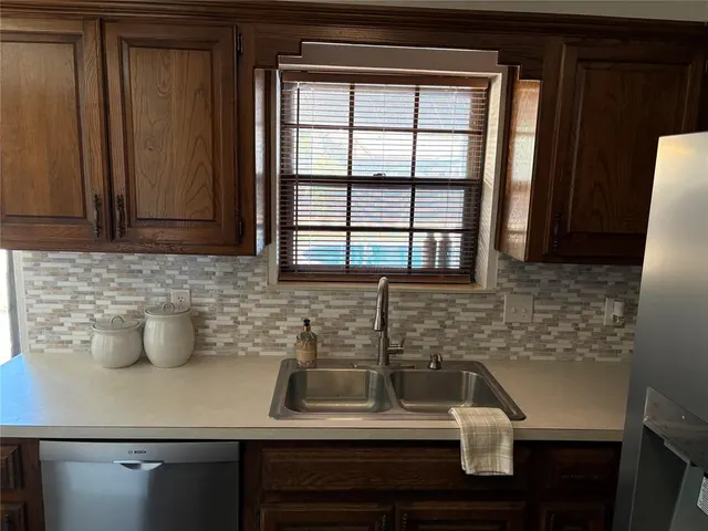Photo 6 — 706 Heatherhill Drive, Norman, OK 73072