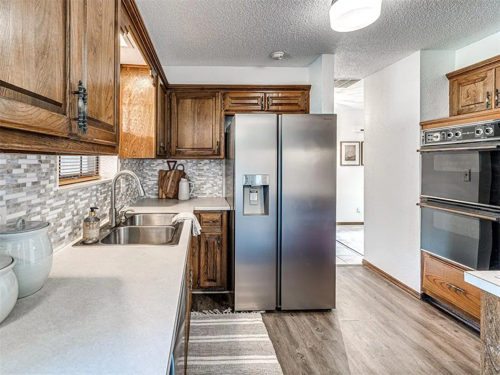 Photo 12 — 706 Heatherhill Drive, Norman, OK 73072