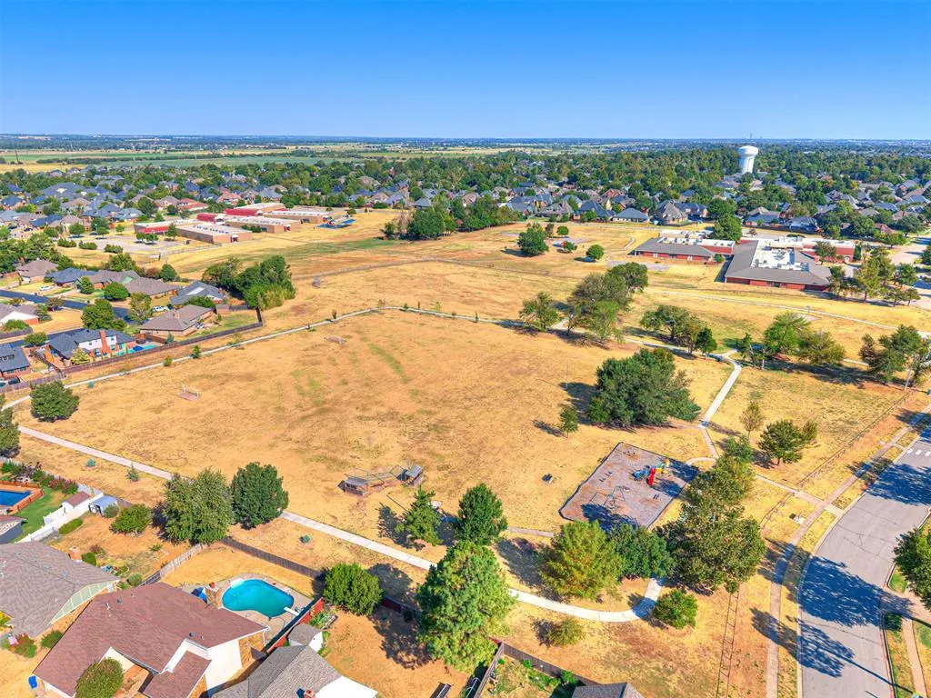 Photo 39 — 706 Heatherhill Drive, Norman, OK 73072