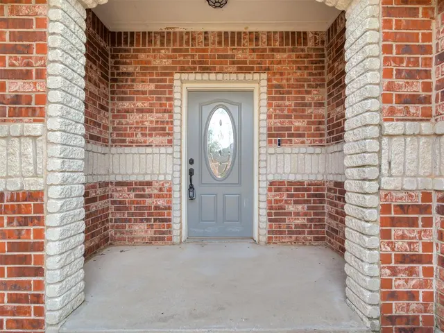 Photo 4 — 11108 SW 8th Street, Yukon, OK 73099