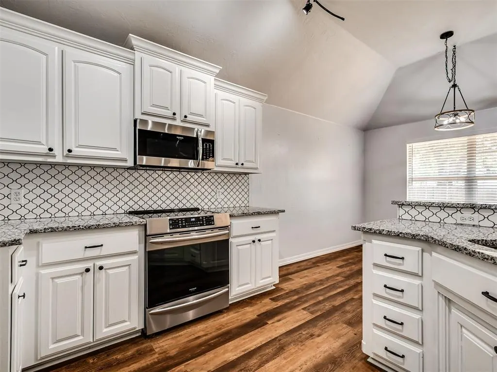 Photo 14 — 11108 SW 8th Street, Yukon, OK 73099