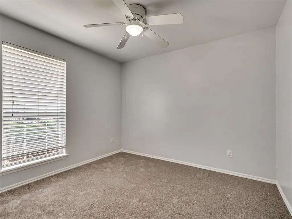 Photo 32 — 11108 SW 8th Street, Yukon, OK 73099