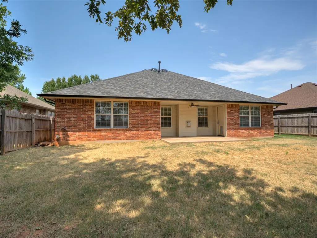 Photo 39 — 11108 SW 8th Street, Yukon, OK 73099