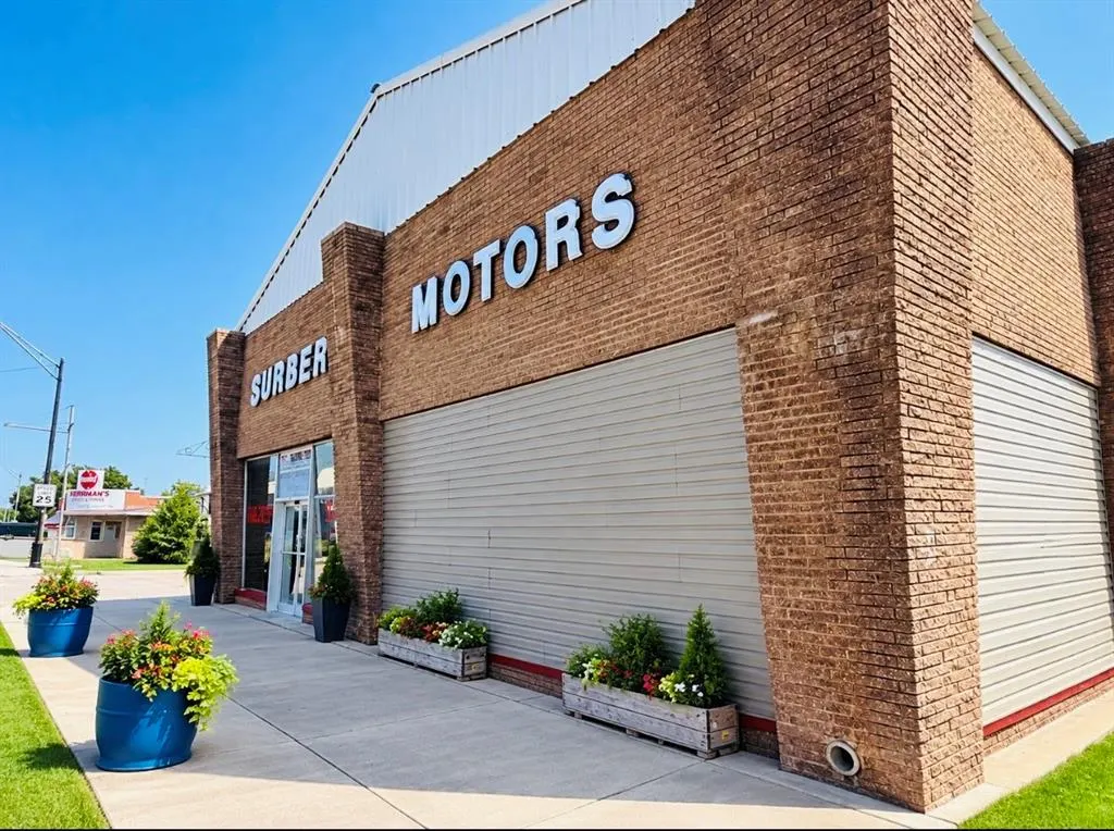 Front exterior — 130 S Broadway Street, Konawa, OK 74849