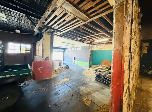 Photo 5 — 130 S Broadway Street, Konawa, OK 74849