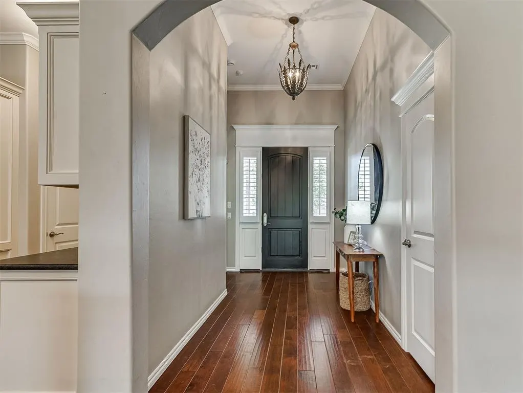 Photo 6 — 6908 Stinchcomb Drive, Oklahoma City, OK 73132
