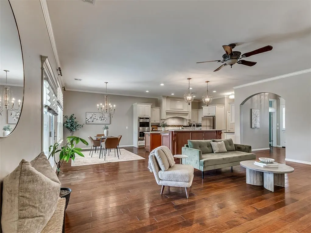 Photo 14 — 6908 Stinchcomb Drive, Oklahoma City, OK 73132
