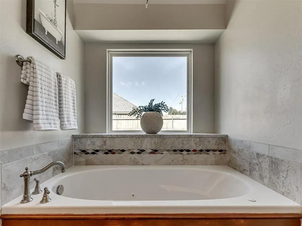 Photo 31 — 6908 Stinchcomb Drive, Oklahoma City, OK 73132