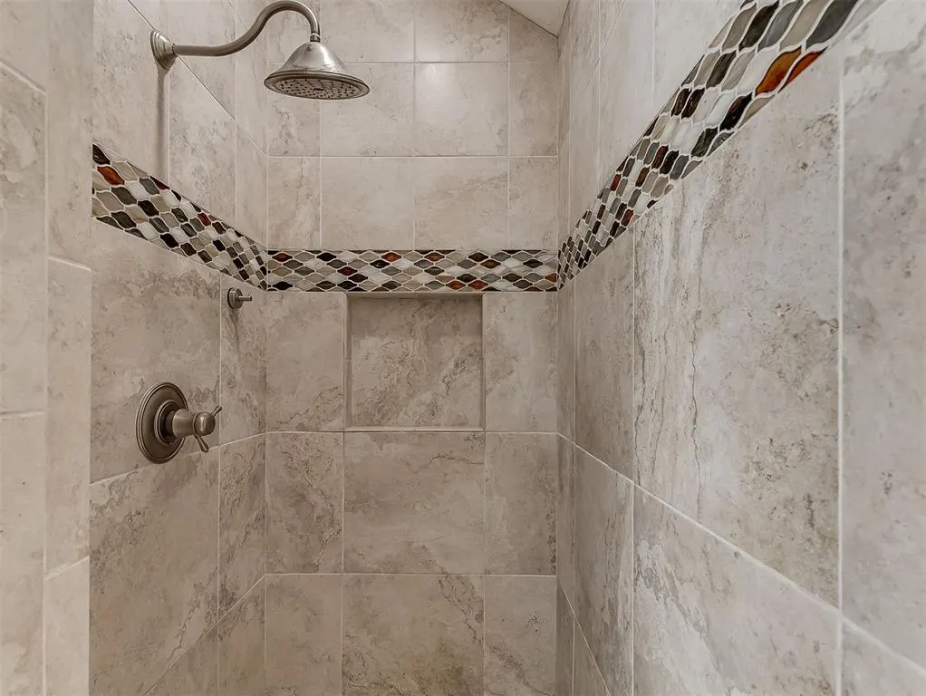 Photo 32 — 6908 Stinchcomb Drive, Oklahoma City, OK 73132