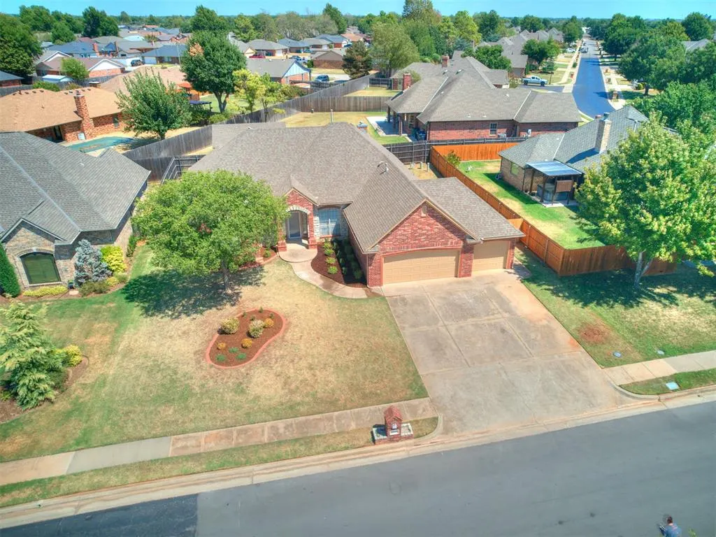 Photo 3 — 3113 SW 130th Place, Oklahoma City, OK 73170