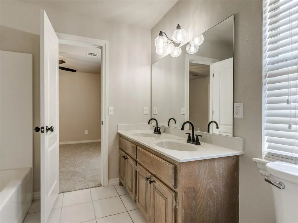 Photo 40 — 3113 SW 130th Place, Oklahoma City, OK 73170