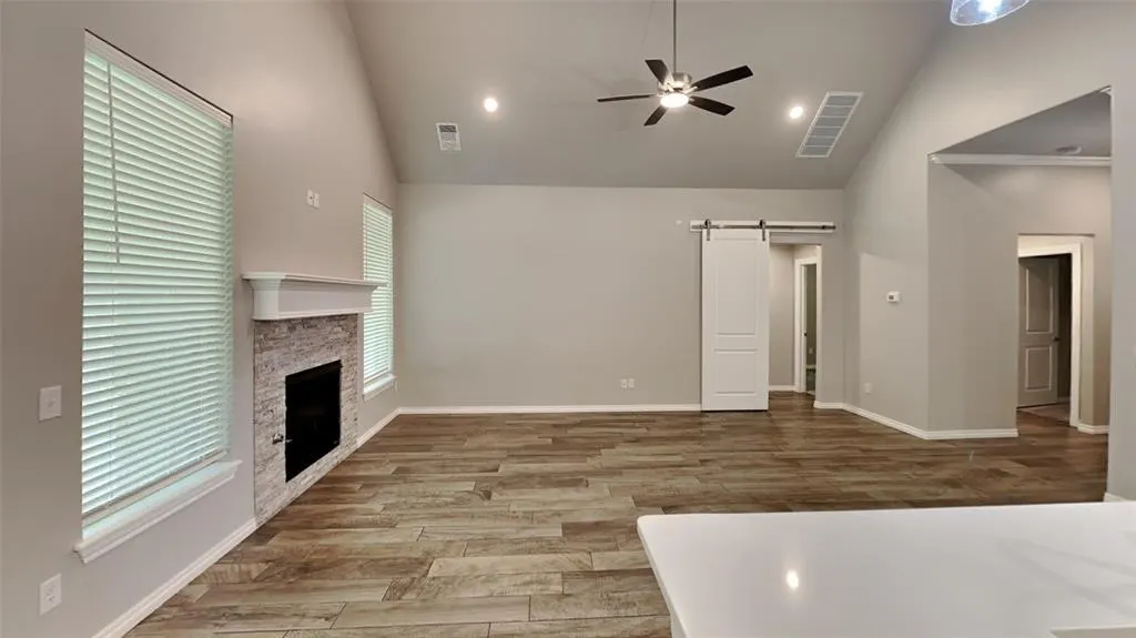 Photo 9 — 1505 NE 33rd Terrace, Moore, OK 73160