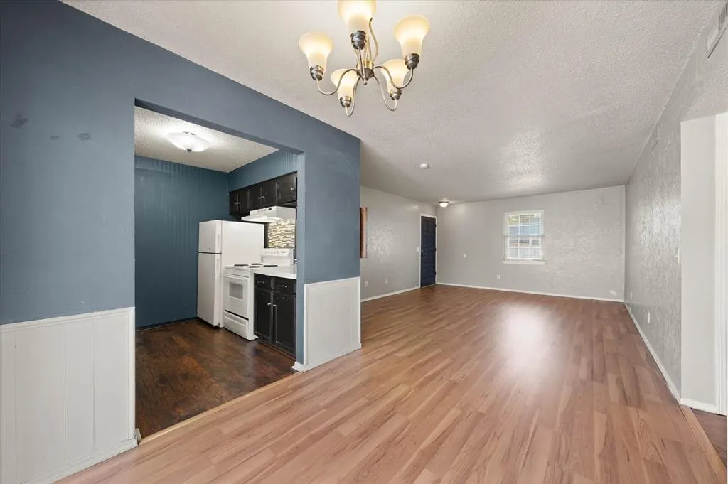 Photo 17 — 11421 N May Avenue B, Oklahoma City, OK 73120