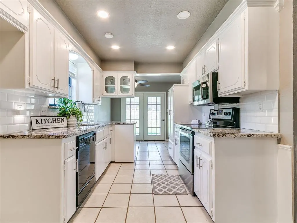 Photo 25 — 23 Crown Point, Shawnee, OK 74804