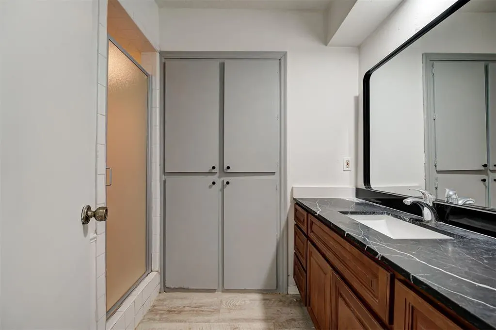 Photo 14 — 524 Westwood Court 526, Oklahoma City, OK 73127