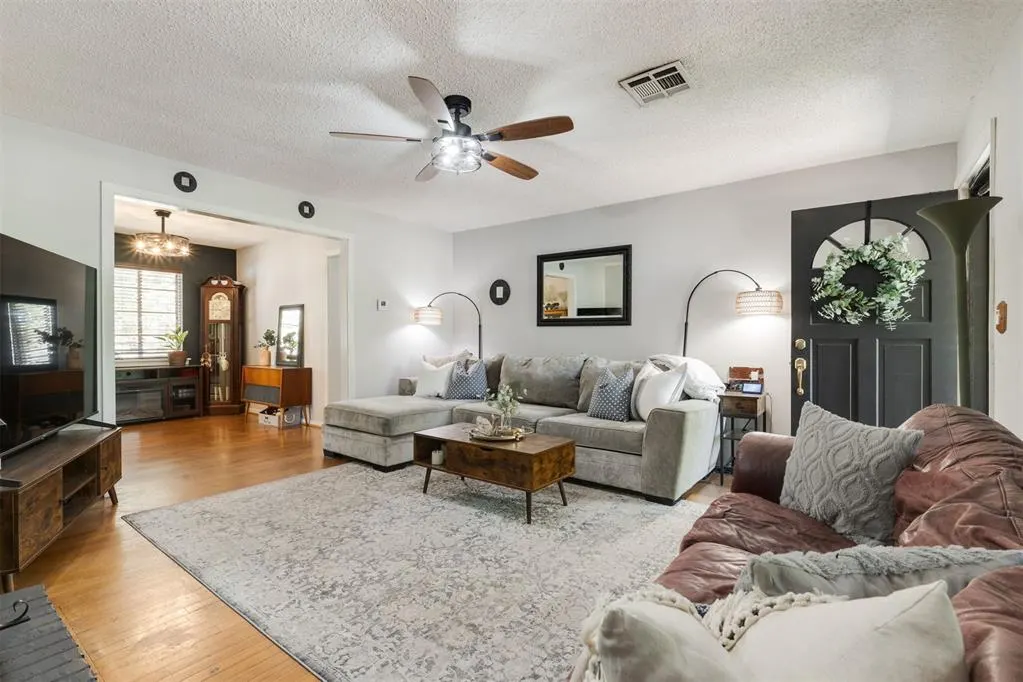 Photo 11 — 2612 N Eagle Lane, Oklahoma City, OK 73127