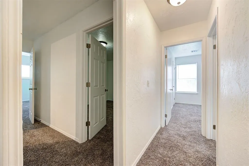 Photo 16 — 528 Westwood Court, Oklahoma City, OK 73127