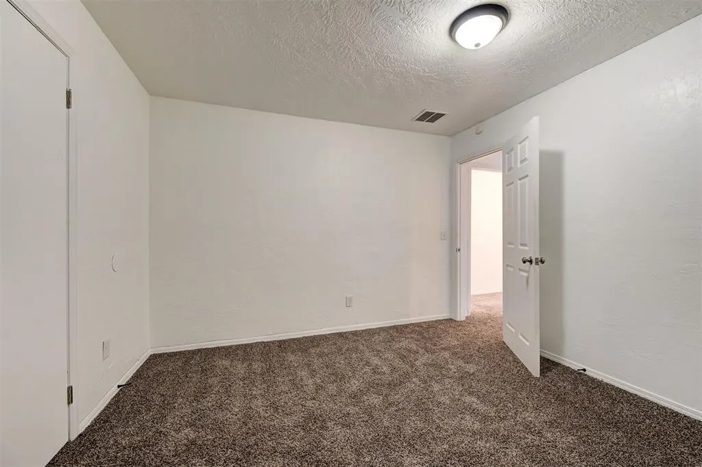 Photo 29 — 528 Westwood Court, Oklahoma City, OK 73127