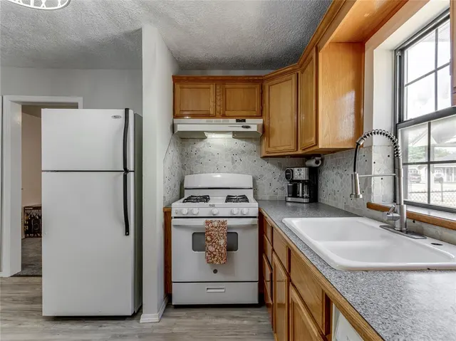 Photo 8 — 4608 N Mueller Avenue, Bethany, OK 73008