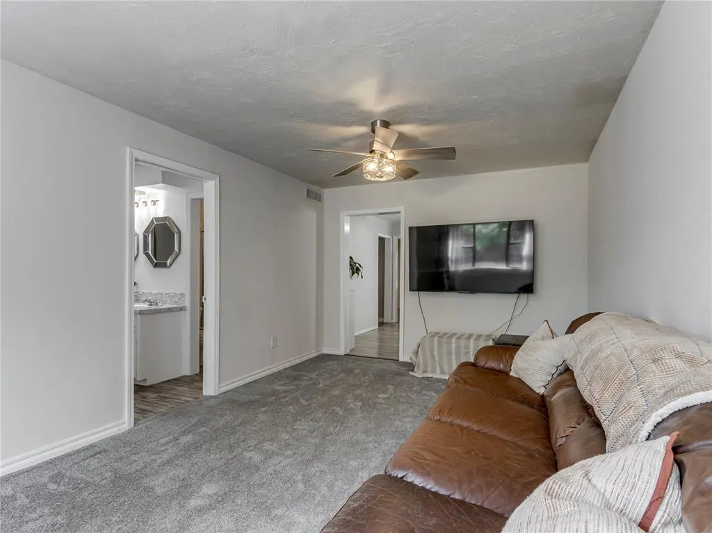 Photo 12 — 4608 N Mueller Avenue, Bethany, OK 73008