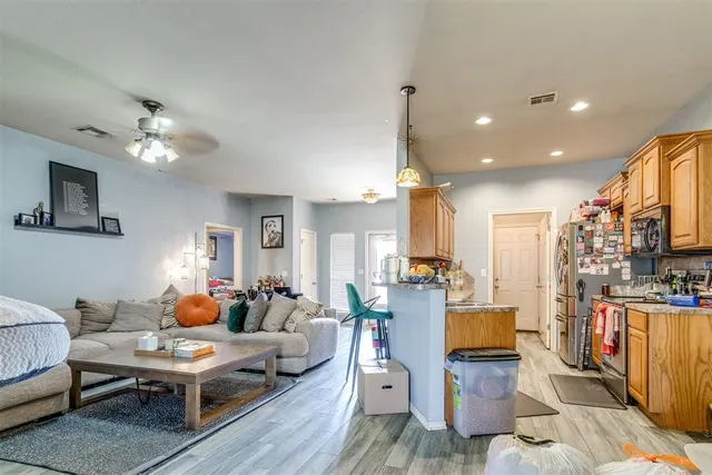 Photo 5 — 516 S Castle Ridge Lane, Mustang, OK 73064