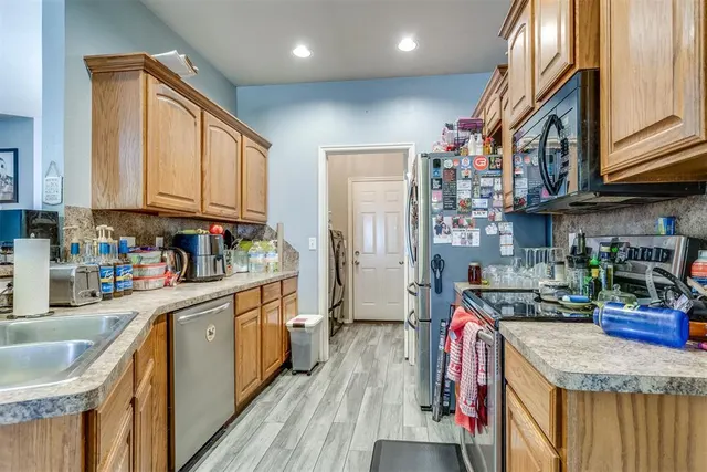 Photo 7 — 516 S Castle Ridge Lane, Mustang, OK 73064