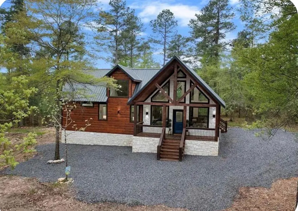 Photo 2 — 139 Fiery Fern Trail, Broken Bow, OK 74728