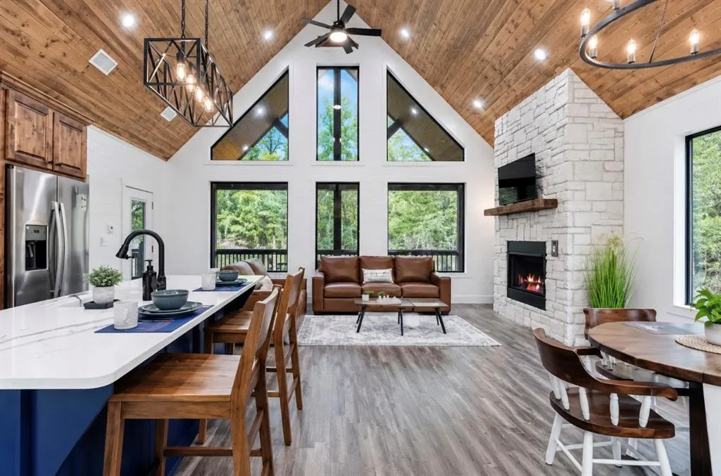 Photo 3 — 139 Fiery Fern Trail, Broken Bow, OK 74728