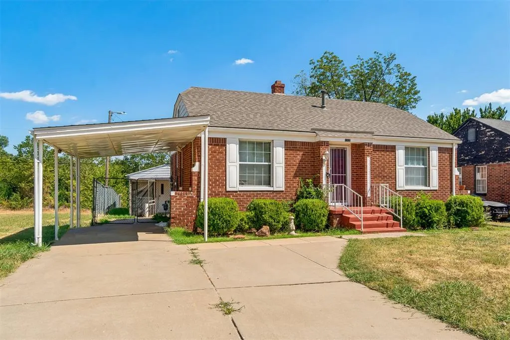 Photo 2 — 1920 Miramar Boulevard, Oklahoma City, OK 73111