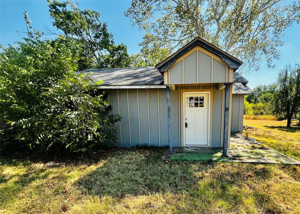 Front exterior — 1131 N Oklahoma Avenue, Shawnee, OK 74801