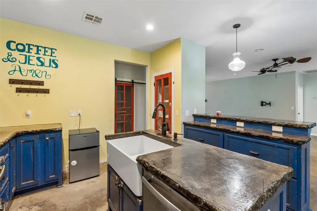 Photo 15 — 551 W 9th Avenue, Bristow, OK 74010