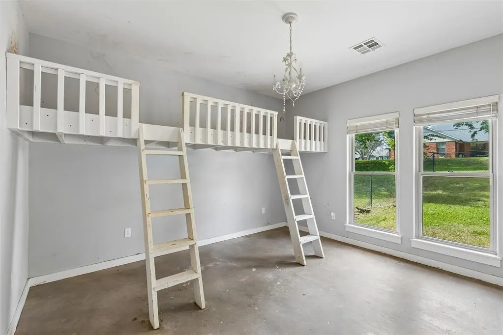 Photo 24 — 551 W 9th Avenue, Bristow, OK 74010