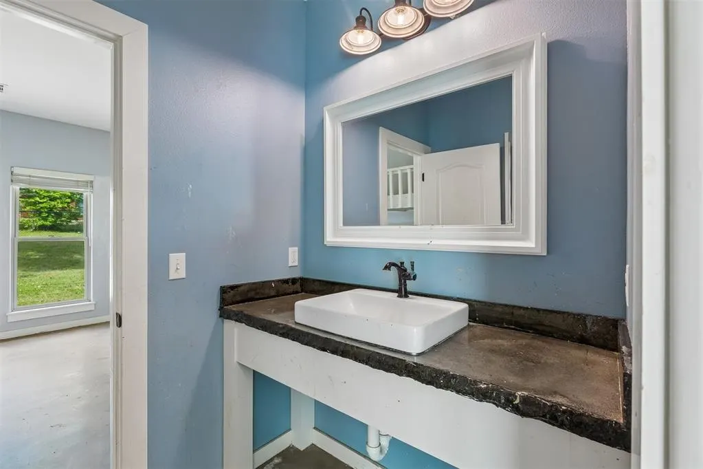 Photo 26 — 551 W 9th Avenue, Bristow, OK 74010