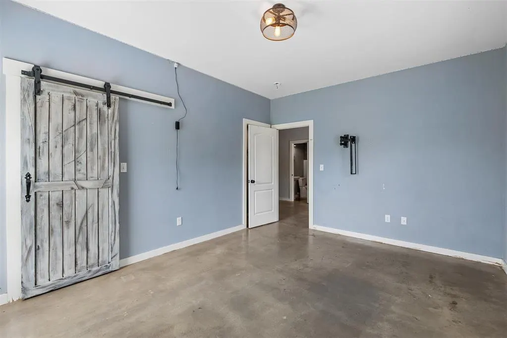 Photo 29 — 551 W 9th Avenue, Bristow, OK 74010