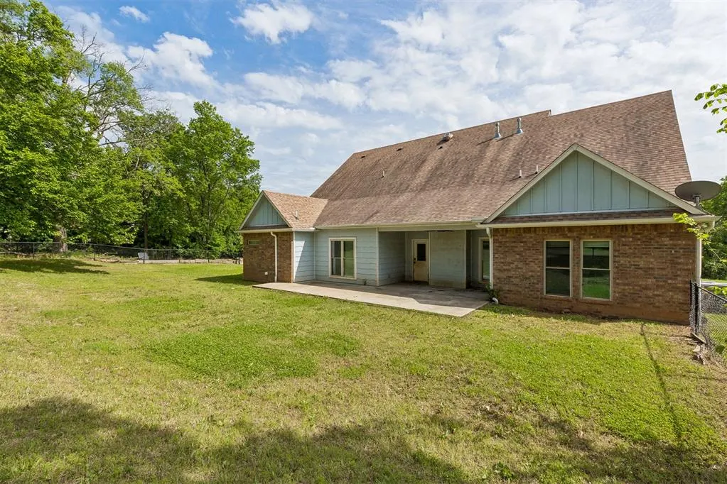 Photo 47 — 551 W 9th Avenue, Bristow, OK 74010
