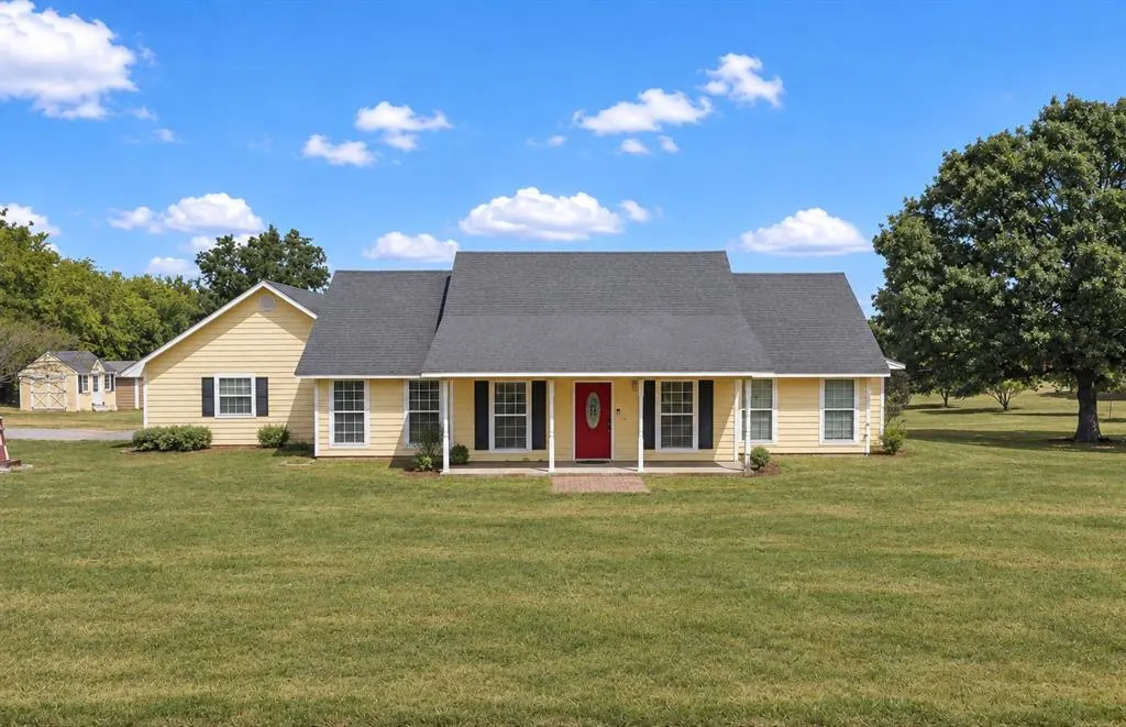 Front exterior — 5048 Fairview Road, Davis, OK 73030