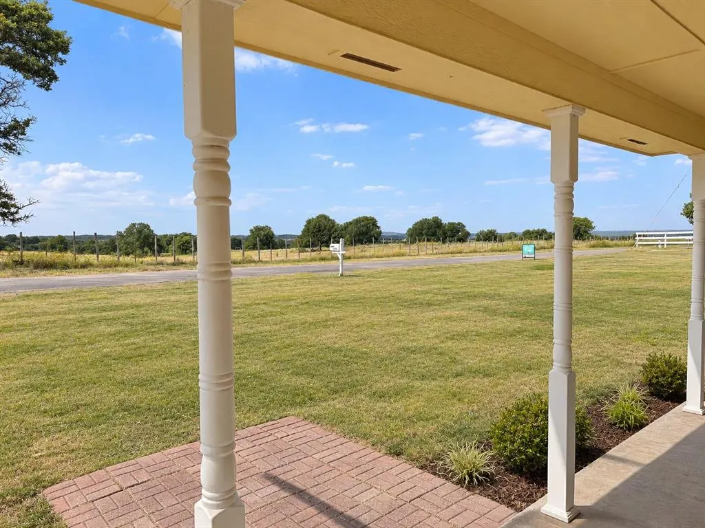 Photo 6 — 5048 Fairview Road, Davis, OK 73030
