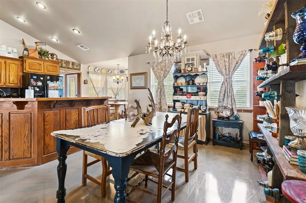 Photo 13 — 5048 Fairview Road, Davis, OK 73030