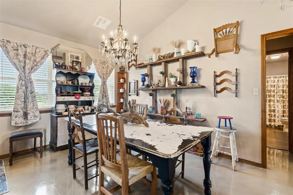 Photo 14 — 5048 Fairview Road, Davis, OK 73030