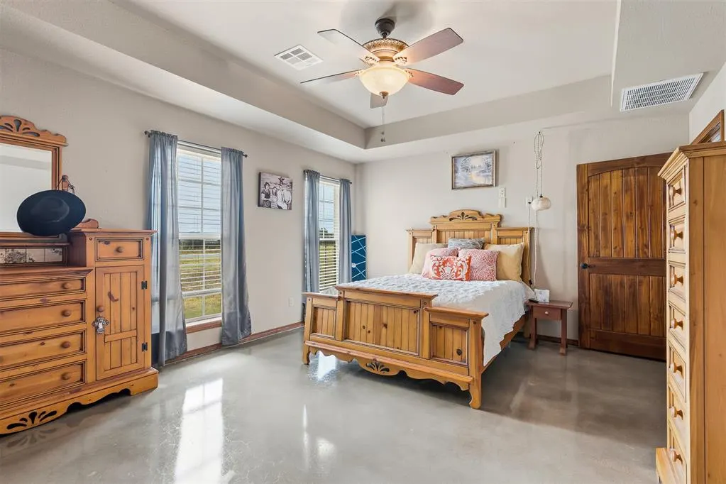 Photo 18 — 5048 Fairview Road, Davis, OK 73030