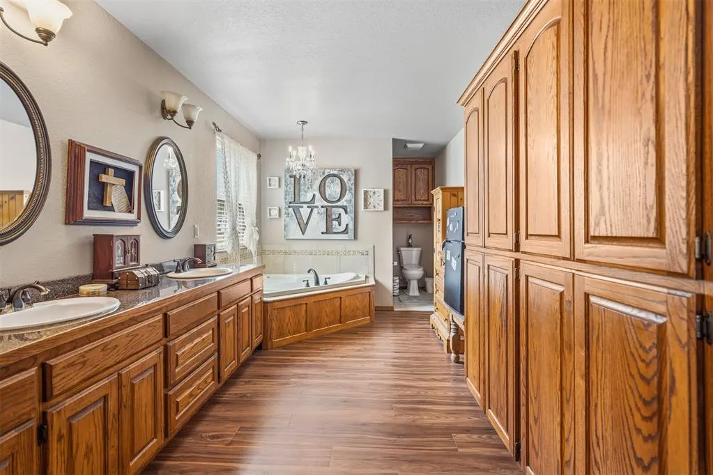 Photo 21 — 5048 Fairview Road, Davis, OK 73030