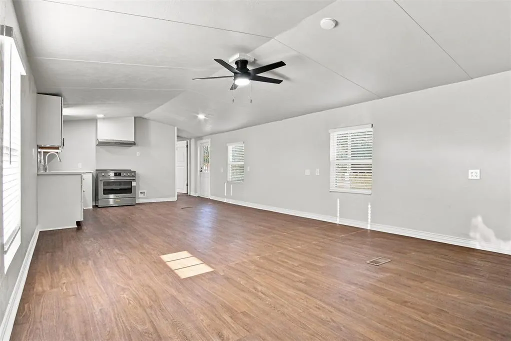 Photo 8 — 333144 E 1066 Road, McLoud, OK 74851