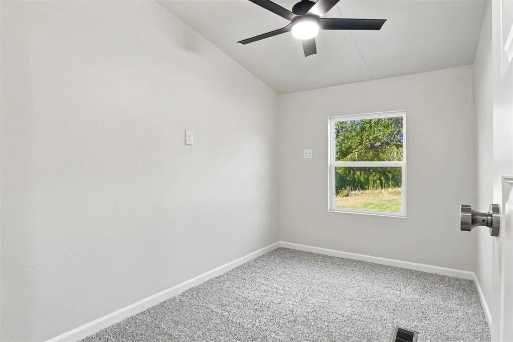 Photo 12 — 333144 E 1066 Road, McLoud, OK 74851