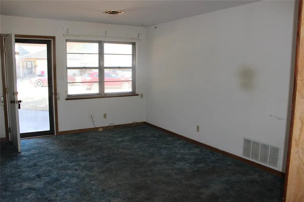 Photo 8 — 3024 S Madole Boulevard, Oklahoma City, OK 73159