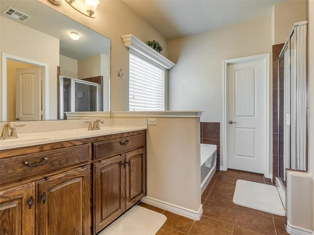 Photo 19 — 10413 Westover Avenue, Oklahoma City, OK 73162