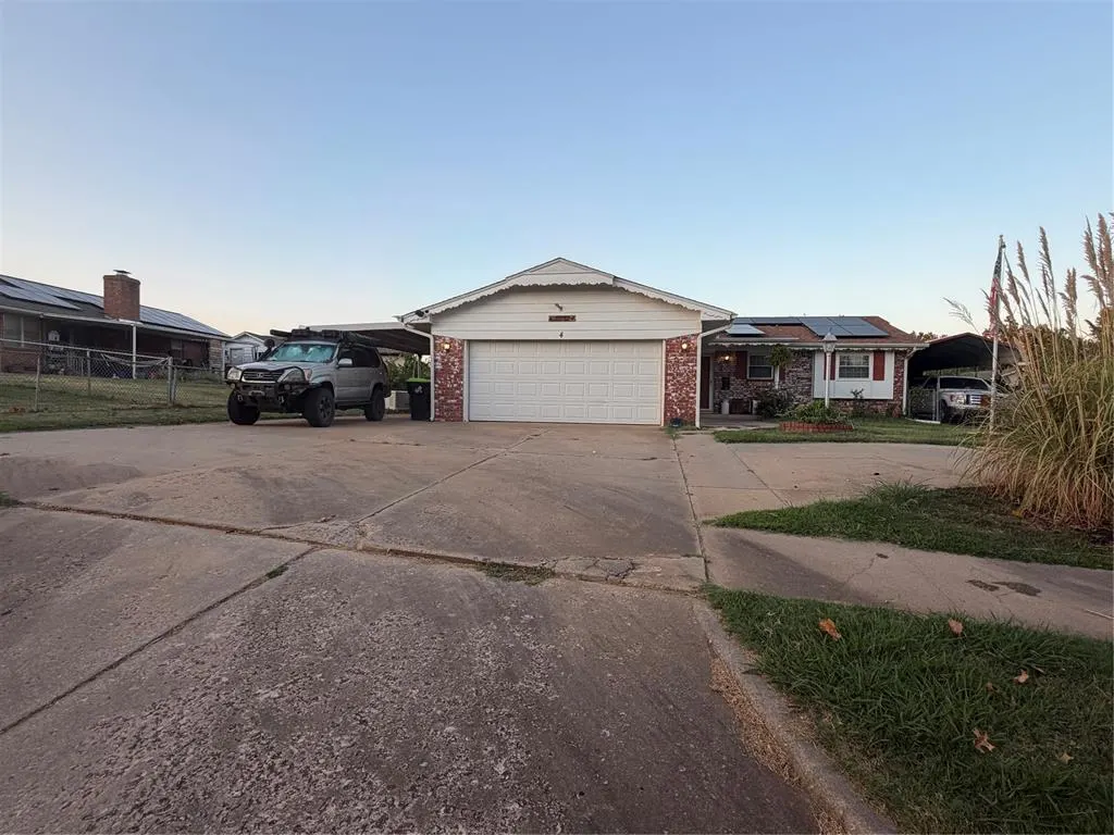 Photo 4 — 4 Cherokee Street, Shawnee, OK 74801