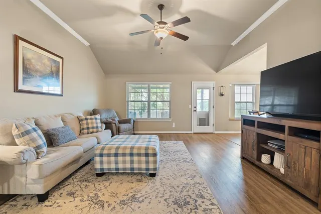 Photo 8 — 4409 Boardwalk Avenue, Oklahoma City, OK 73160