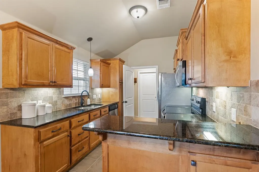 Photo 15 — 4409 Boardwalk Avenue, Oklahoma City, OK 73160